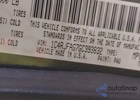 2016 Jeep Grand Cherokee Laredo z USA, uszkodzony, nr VIN 1C4RJFAG7GC393832